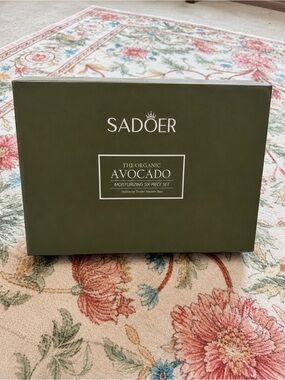 SADOER Organic Avocado Moisturizing Six-Piece Set – New & Sealed